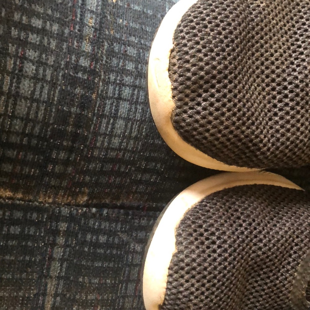 Training shoes - Picture 8 of 9